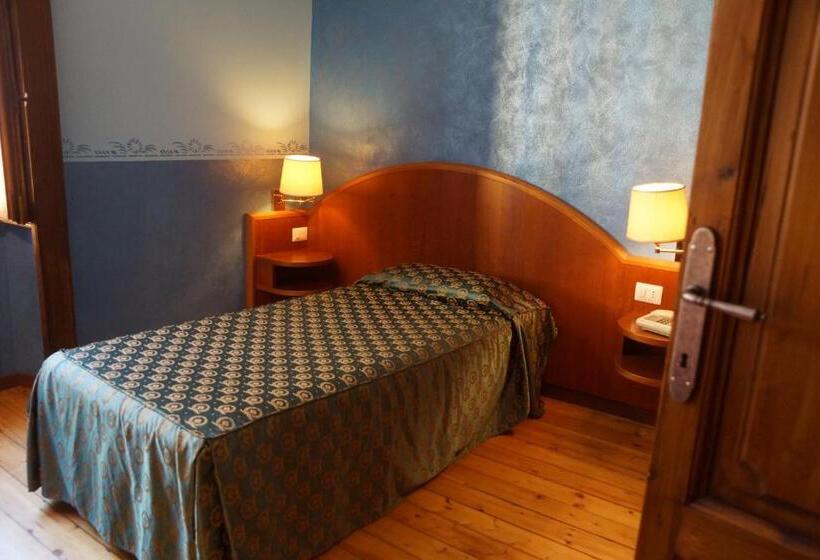 Номер Стандарт Индивидуальный Совместная Ванная, Fiò & Giò