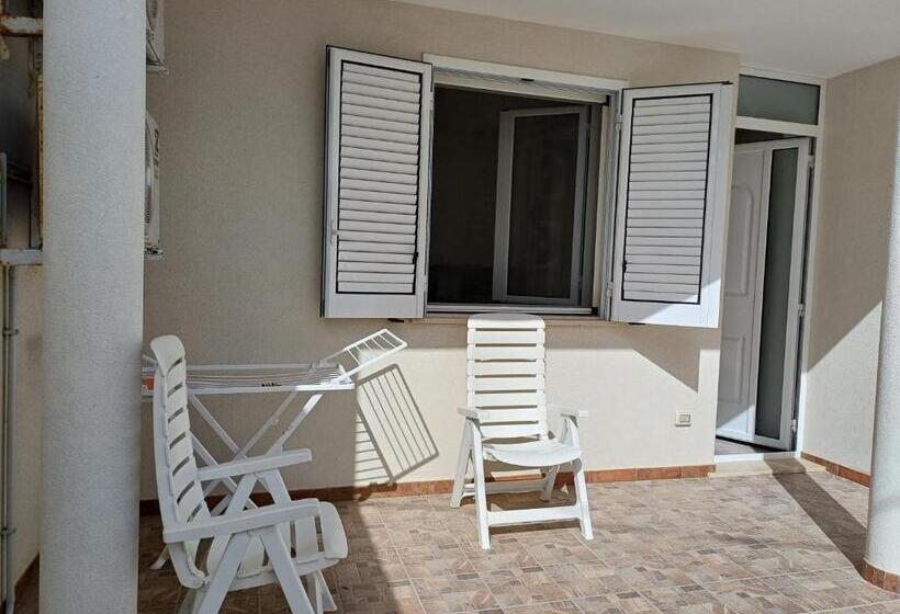 Quarto Estandar, Regina Isabella Rooms