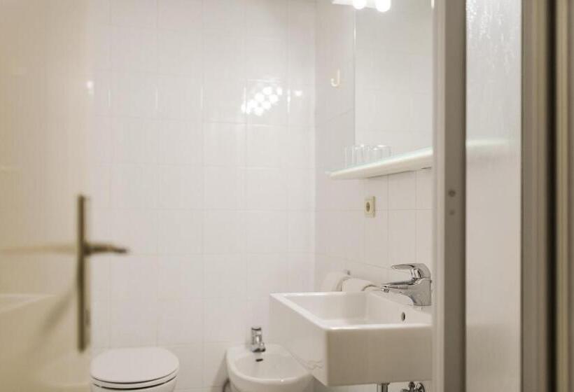 标准工作室, Residence Désirée Classic & Design
