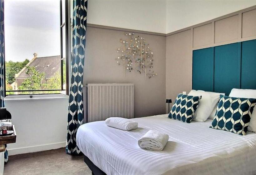 スタンダードルーム, Domaine De La Briandais, A Place Of Electromagnetic Sobriety