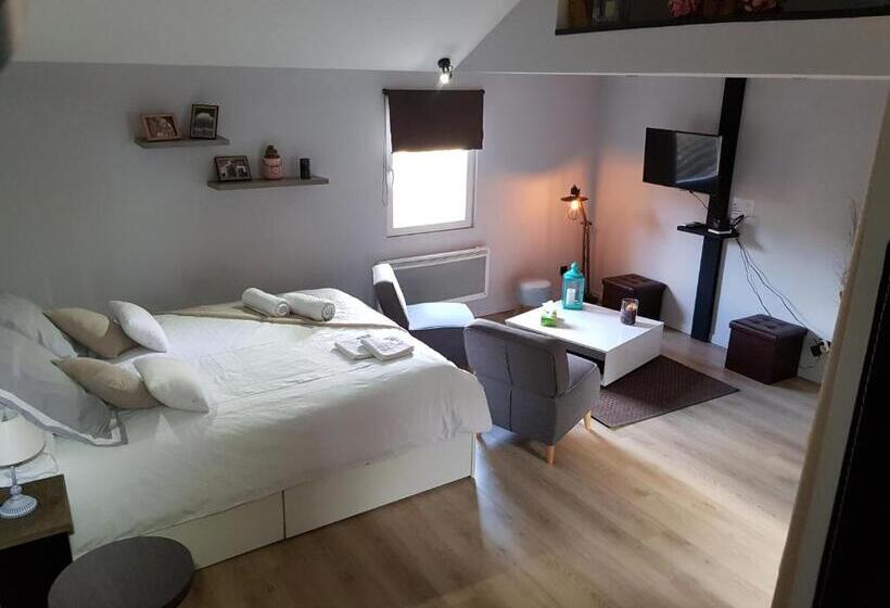 Студия Стандарт, Au Detour De Gournay