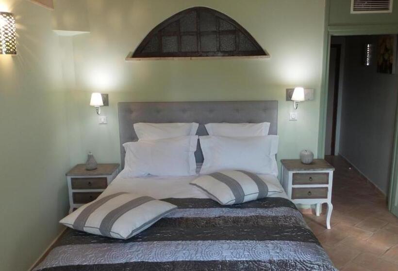 חדר סופריור, Bastide De Mazan