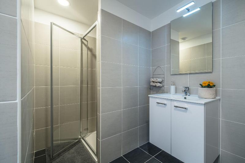 Апартаменты 2 Спальни Вид на Море, Cannes Marina Appart Hotel Mandelieu