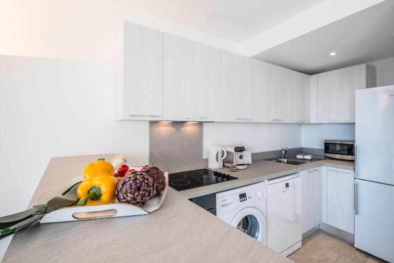 Апартаменты 2 Спальни Вид на Море, Cannes Marina Appart Hotel Mandelieu