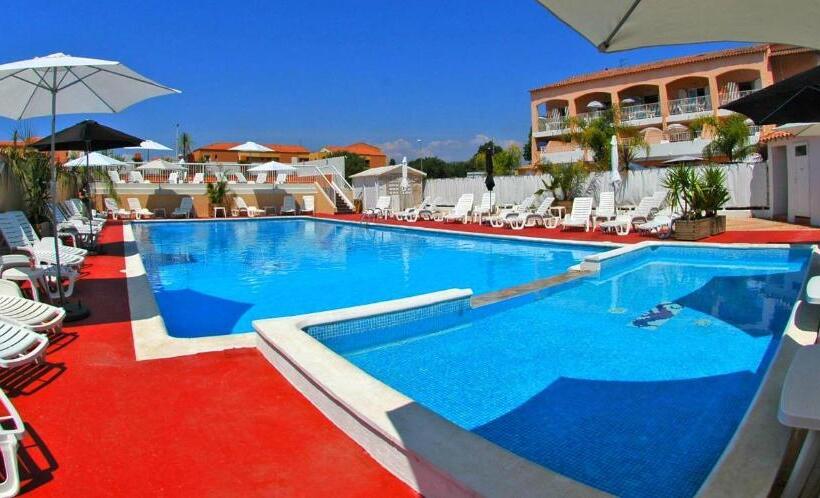 プールの見える１ベッドルームアパートメント, Argentiere Club