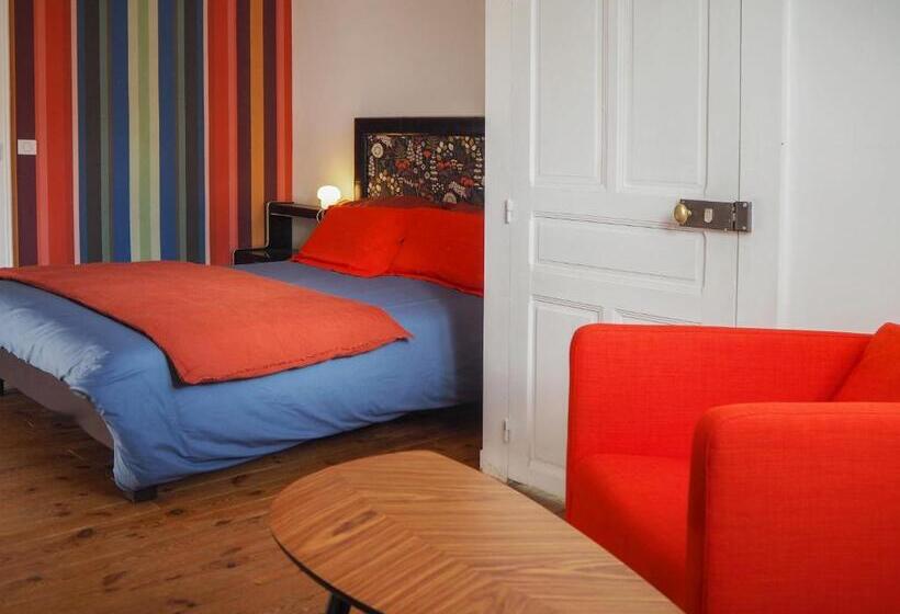 Дом 1 Спальня, Domaine De La Jordanne   B&b