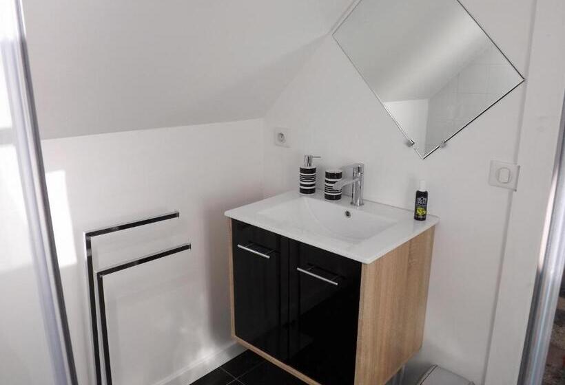 침실 4개 주택, Domaine De La Jordanne   B&b