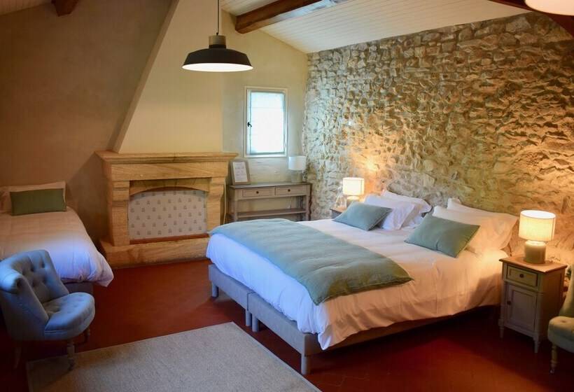 スタンダードトリプルルーム, La Bastide Bleue