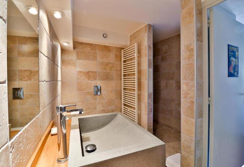 スタンダード4人部屋, La Bastide Bleue