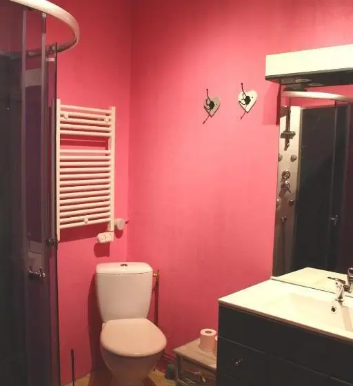 ファミリールーム, La Maison Des Chats