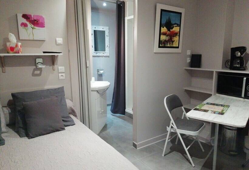 غرفة قياسية, Le Pigeonnier