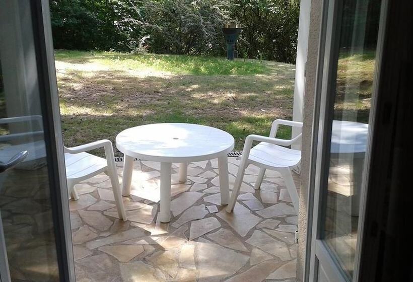 غرفة قياسية, Le Pigeonnier