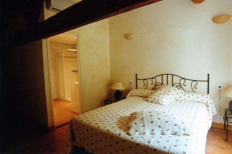 غرفة قياسية, L'oustau De Mistral