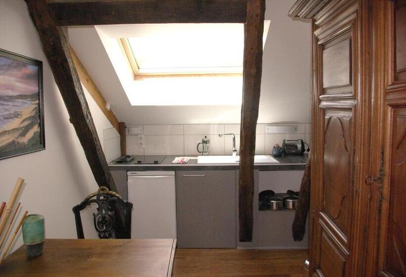 דירת חדר עם טרסה, Péchalvet