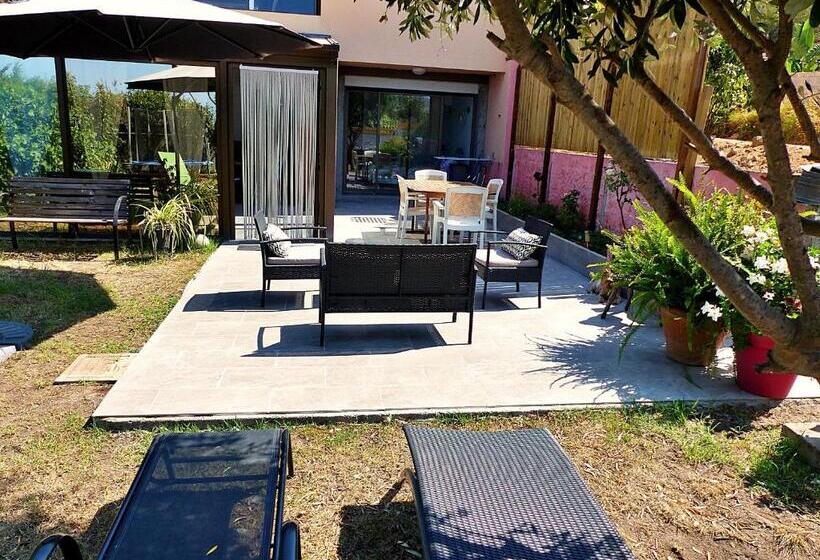 דירת חדר נוף לגינה, Rez De Villa Aspretto Lazaret