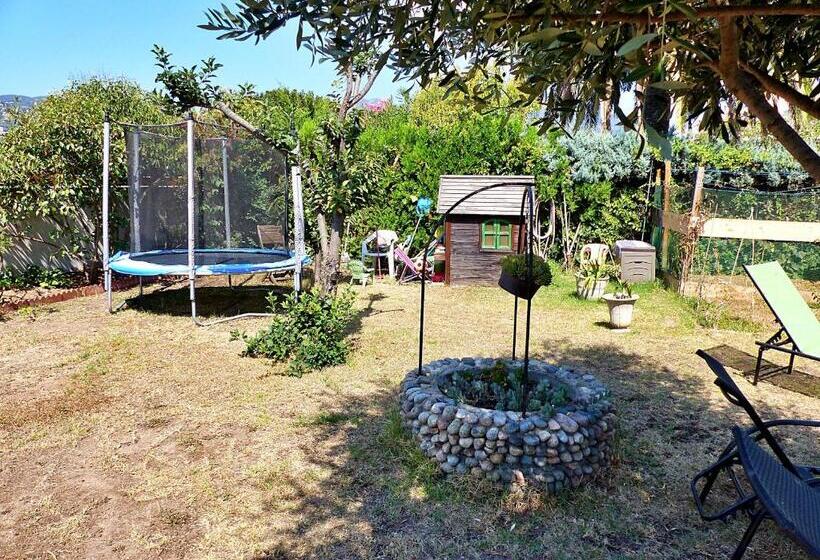 Апартаменты 1 Спальня Вид на Сад, Rez De Villa Aspretto Lazaret