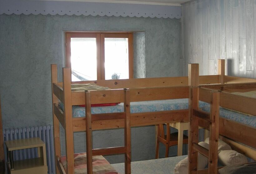 Кровать в Общей Комнате, Auberge La Cleida