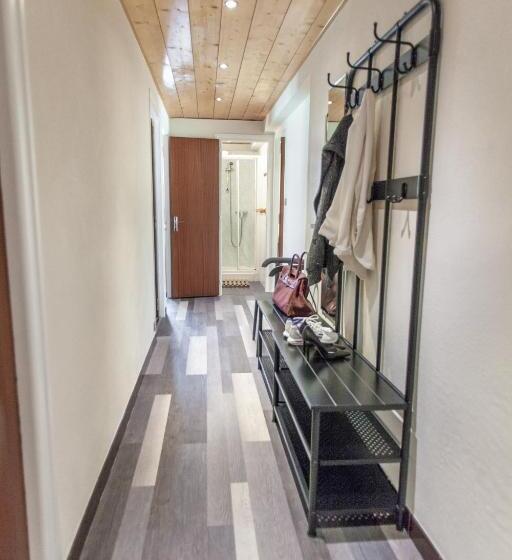 침실 1개 아파트, Giffre Et Clesson