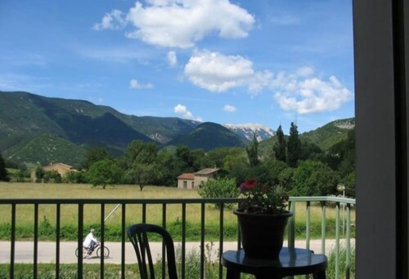 침실 2개 아파트, Hameau Des Sources