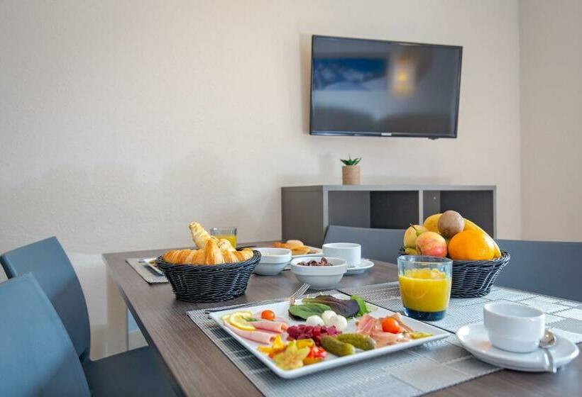 스탠다드 스튜디오, Sowell Residences Pra Loup