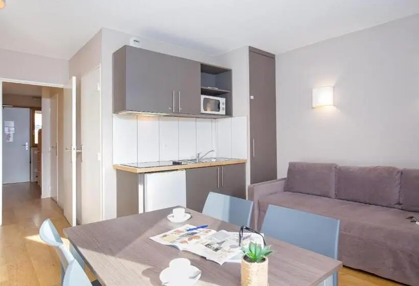 スタンダードスタジオ, Sowell Residences Pra Loup