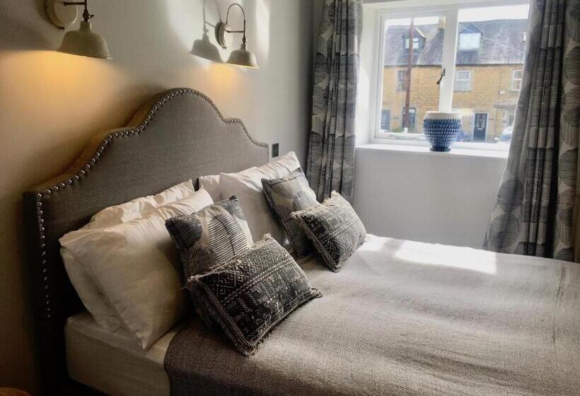 غرفة سوبيريور سرير كينج, The Mousetrap Inn