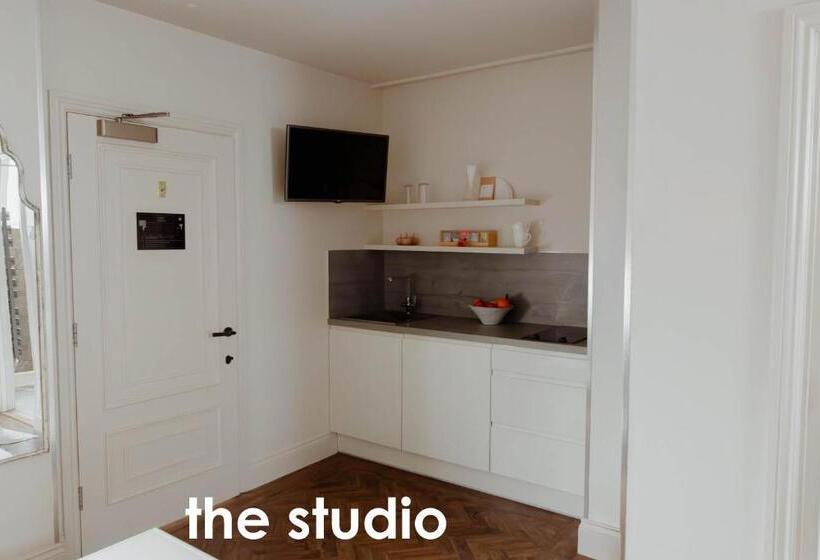 Студия Стандарт, Hideout