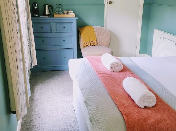 Номер Стандарт, Jacobs Ladder Inn