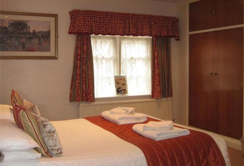 标准间, The Old White Lion