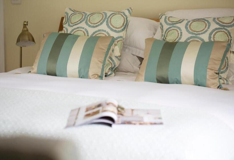 غرفة بريميوم, The Royal Oak