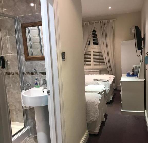 スタンダードルーム, Acacia Villas Guest House