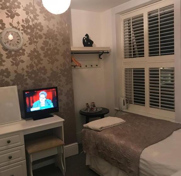 Quarto Estandar Banheiro Compartilhado, Acacia Villas Guest House