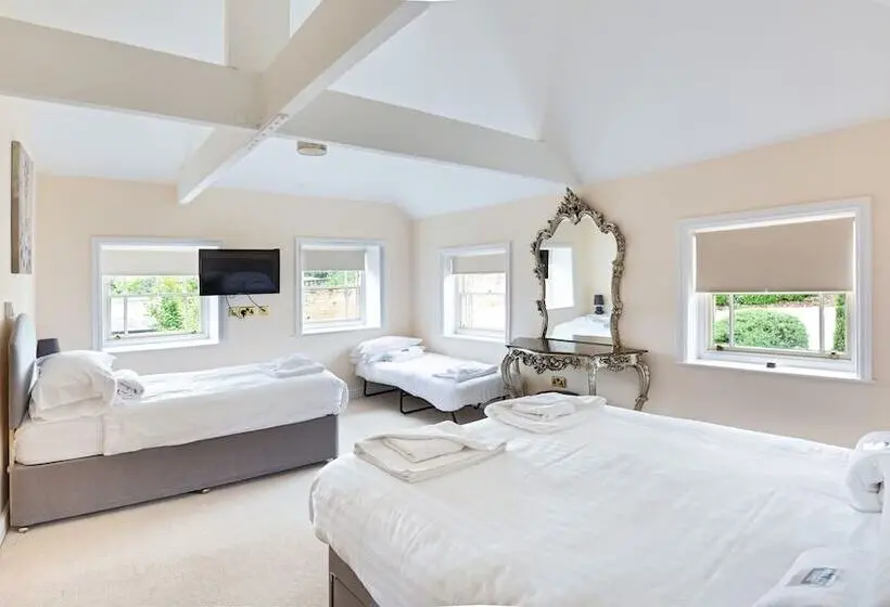 4ベッドルームハウス, Oakerthorpe Holiday Village