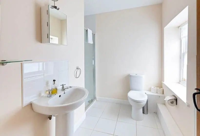 4ベッドルームハウス, Oakerthorpe Holiday Village