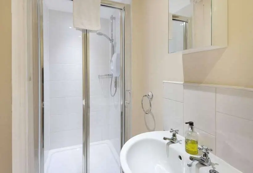 4ベッドルームハウス, Oakerthorpe Holiday Village