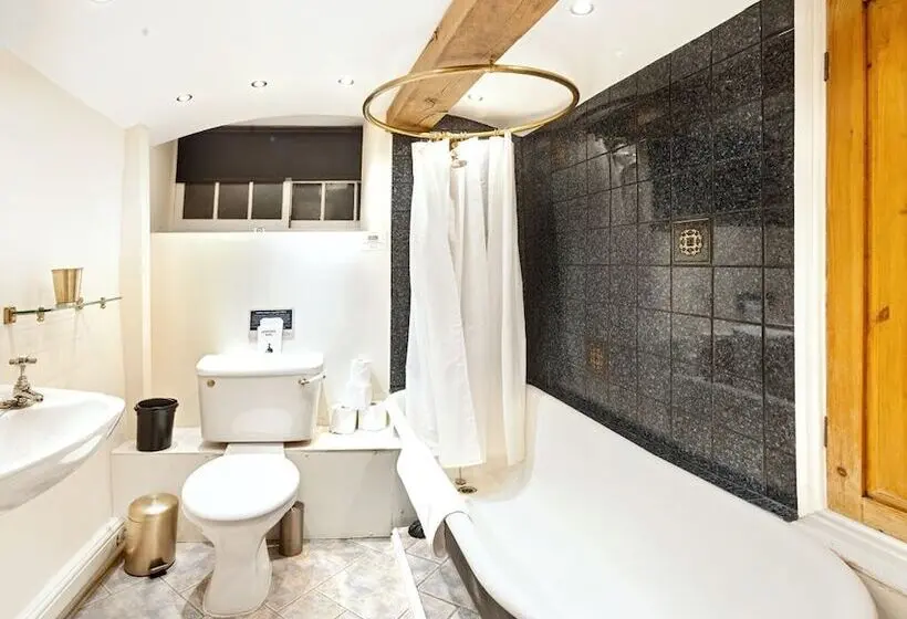 4ベッドルームハウス, Oakerthorpe Holiday Village