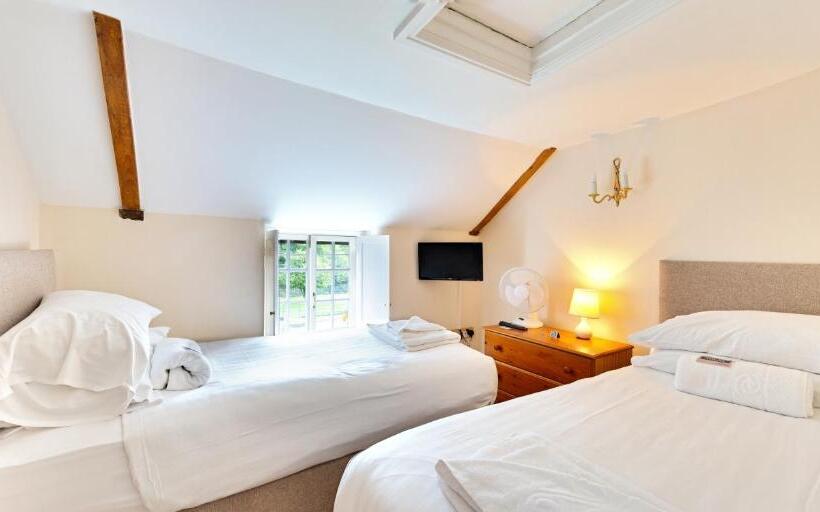 침실 2개 주택, Oakerthorpe Holiday Village