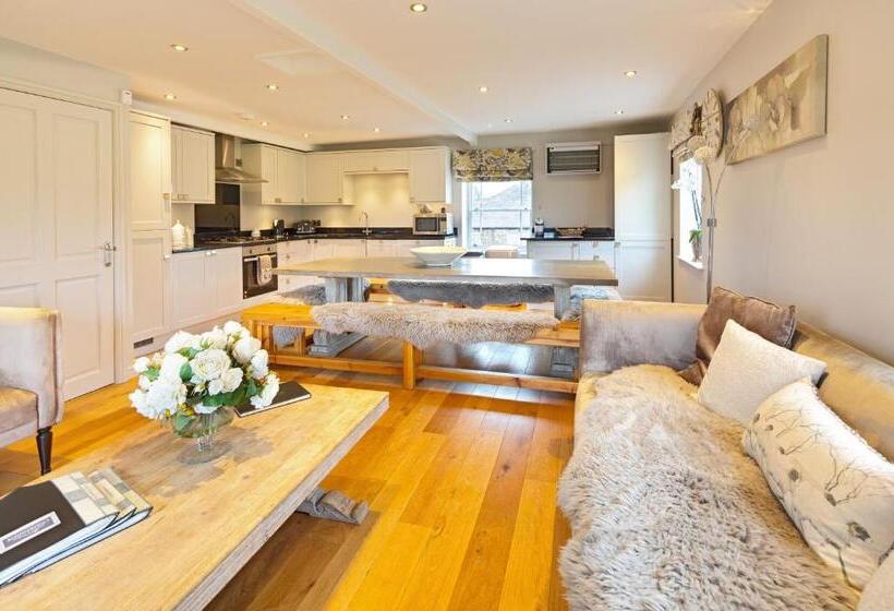 침실 1개 주택, Oakerthorpe Holiday Village