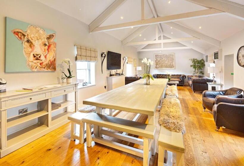 Номер Стандарт, Oakerthorpe Holiday Village
