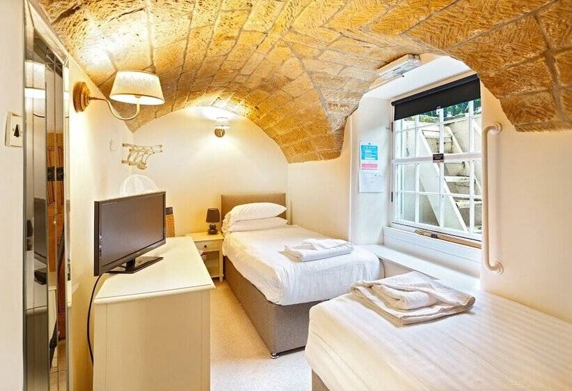 침실 4개 주택, Oakerthorpe Holiday Village