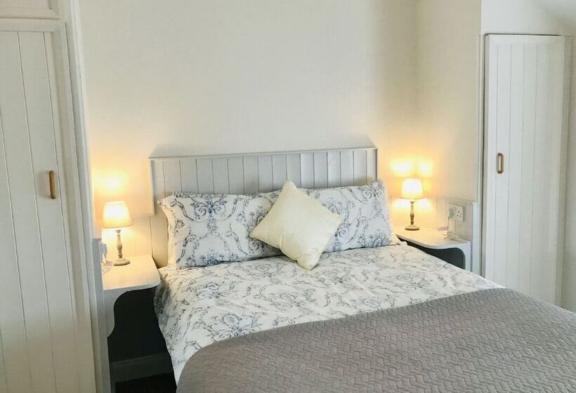 Номер Стандарт Совместная Ванная, Arden House