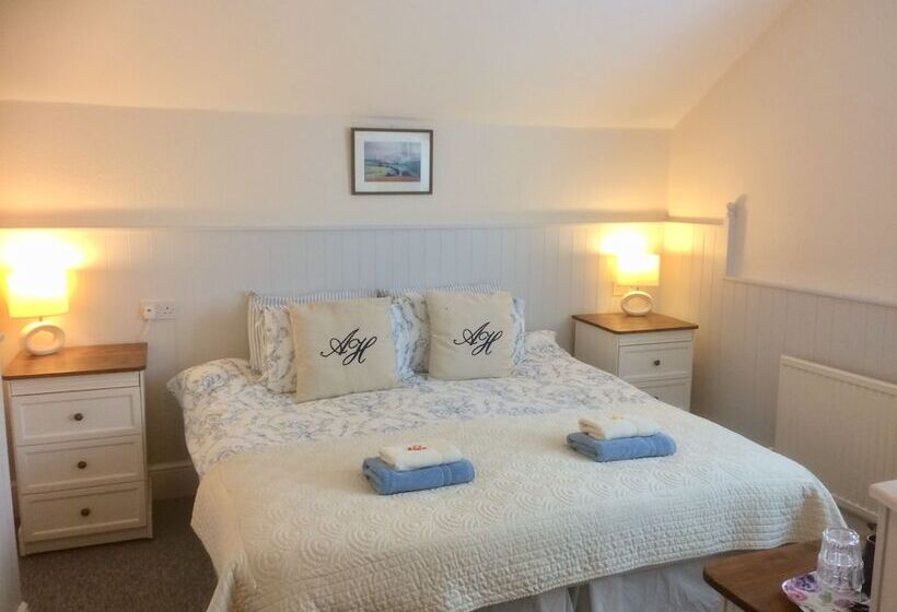 Номер Стандарт, Arden House