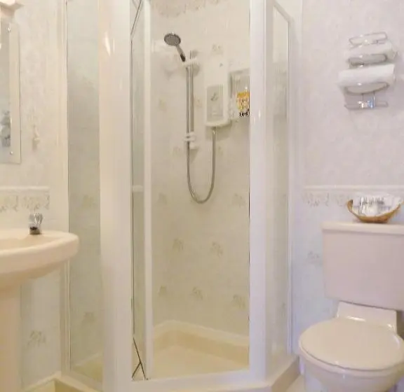 Standard room with outdoor bath, Braemar Guest House