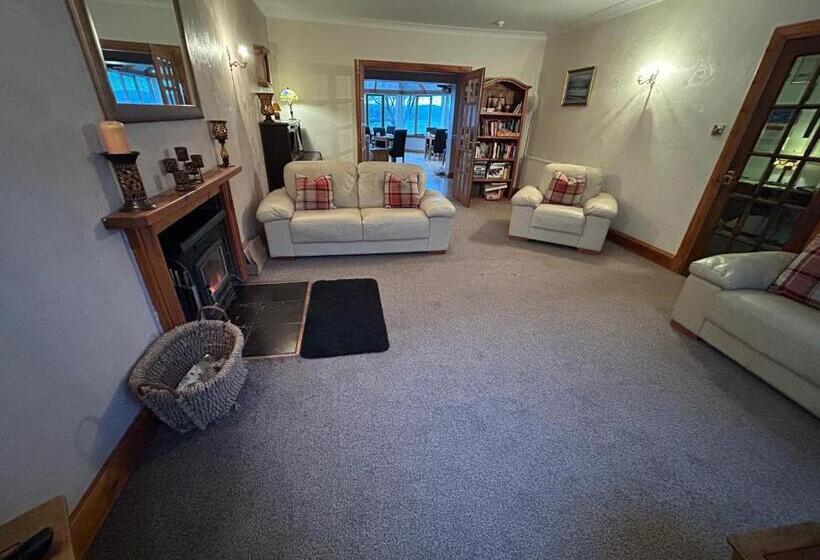 חדר דחוקס עם מיטת קינג, Southpark House