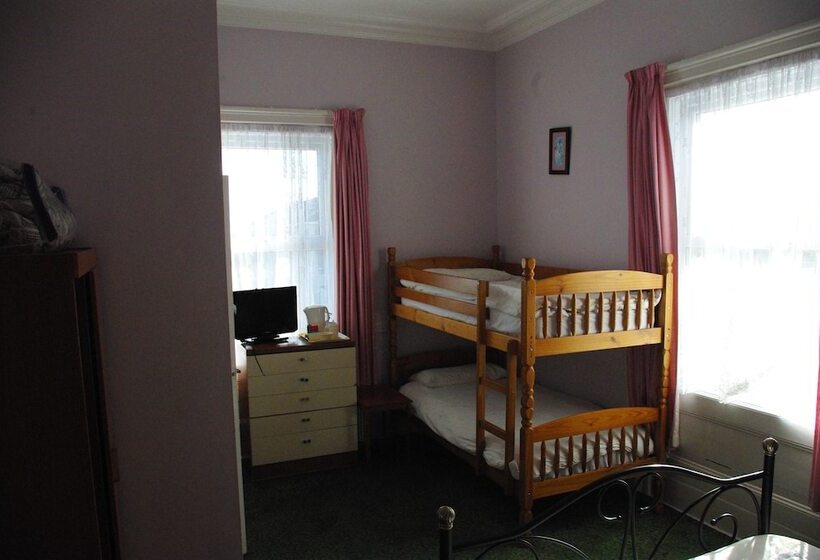 Семейный Номер, The Sandhill