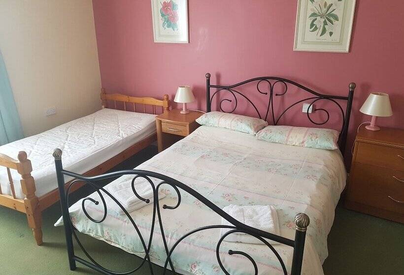 Семейный Номер, The Sandhill