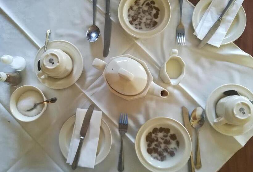 Номер Стандарт, The Sandhill