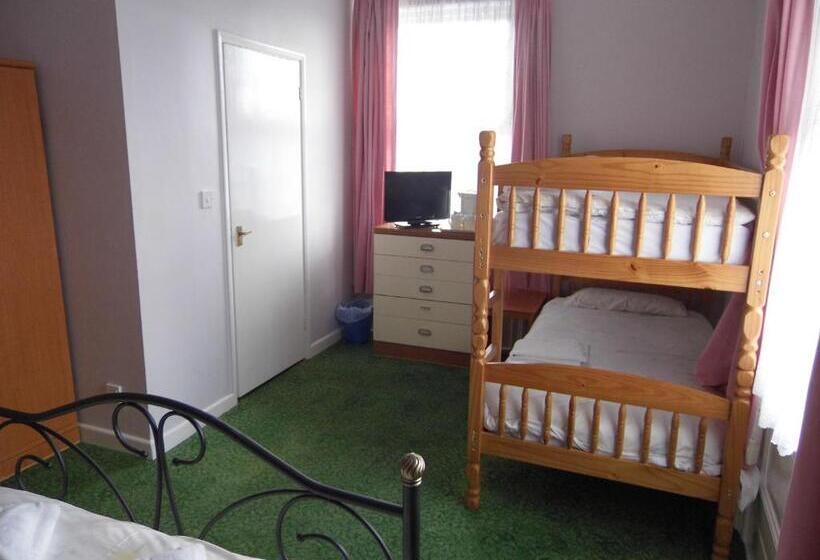 Семейный Номер, The Sandhill