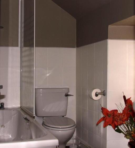 غرفة سوبيريور, Hollybush Inn