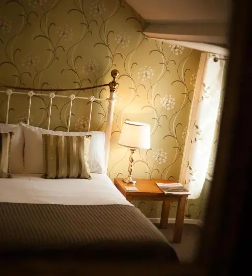 スーペリアールーム, Hollybush Inn